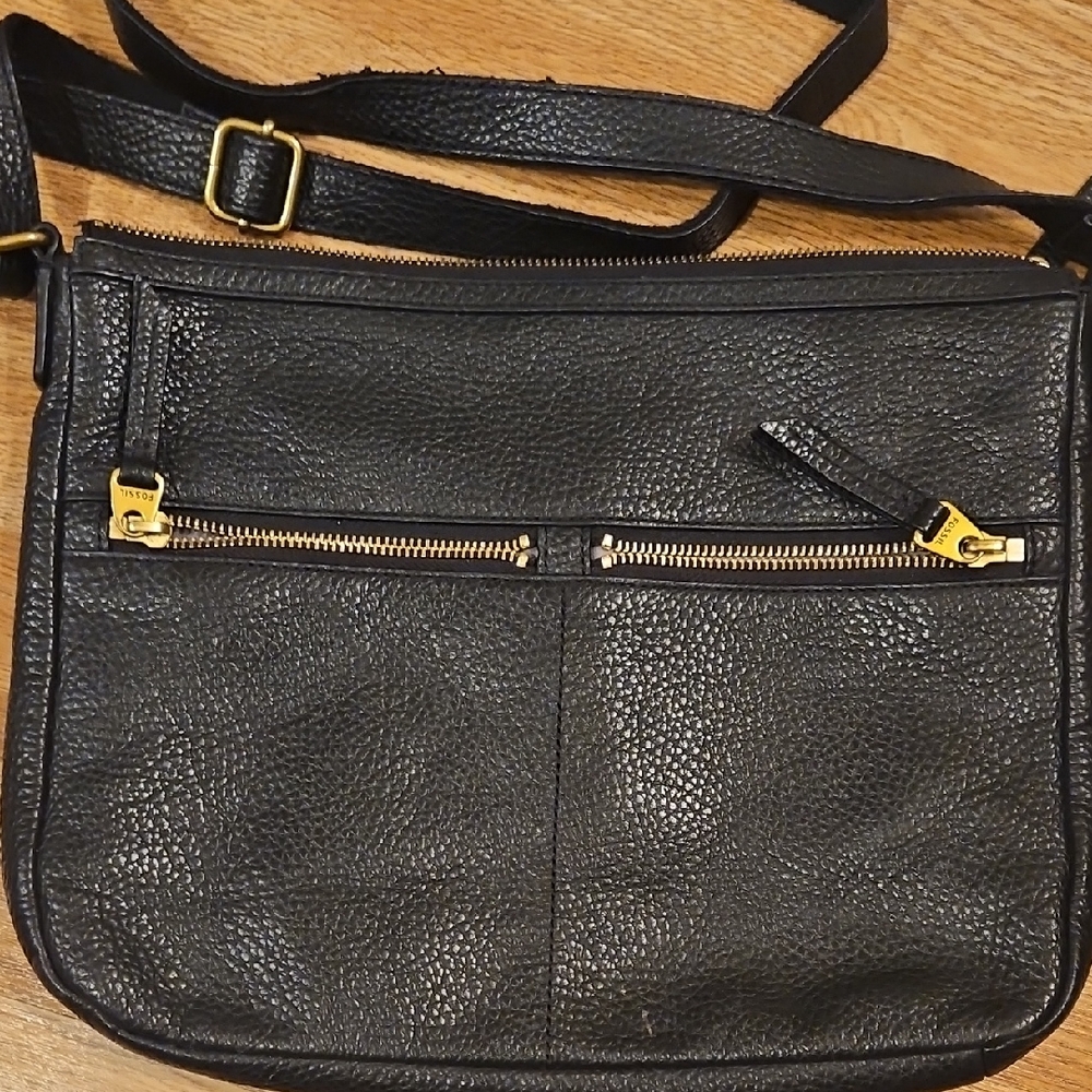 Fossil Black Leather Crossbody Bag with Gold Accents